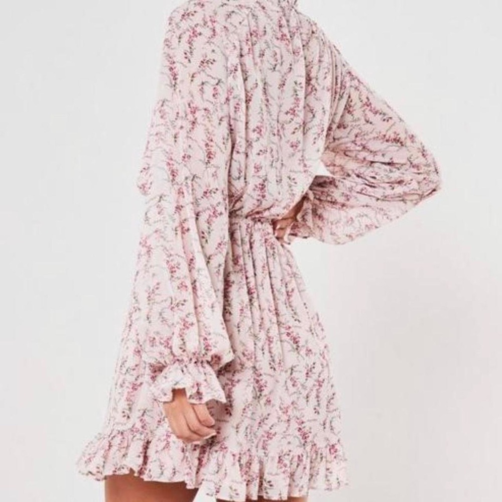 NEW! Missguided long sleeve floral 💐